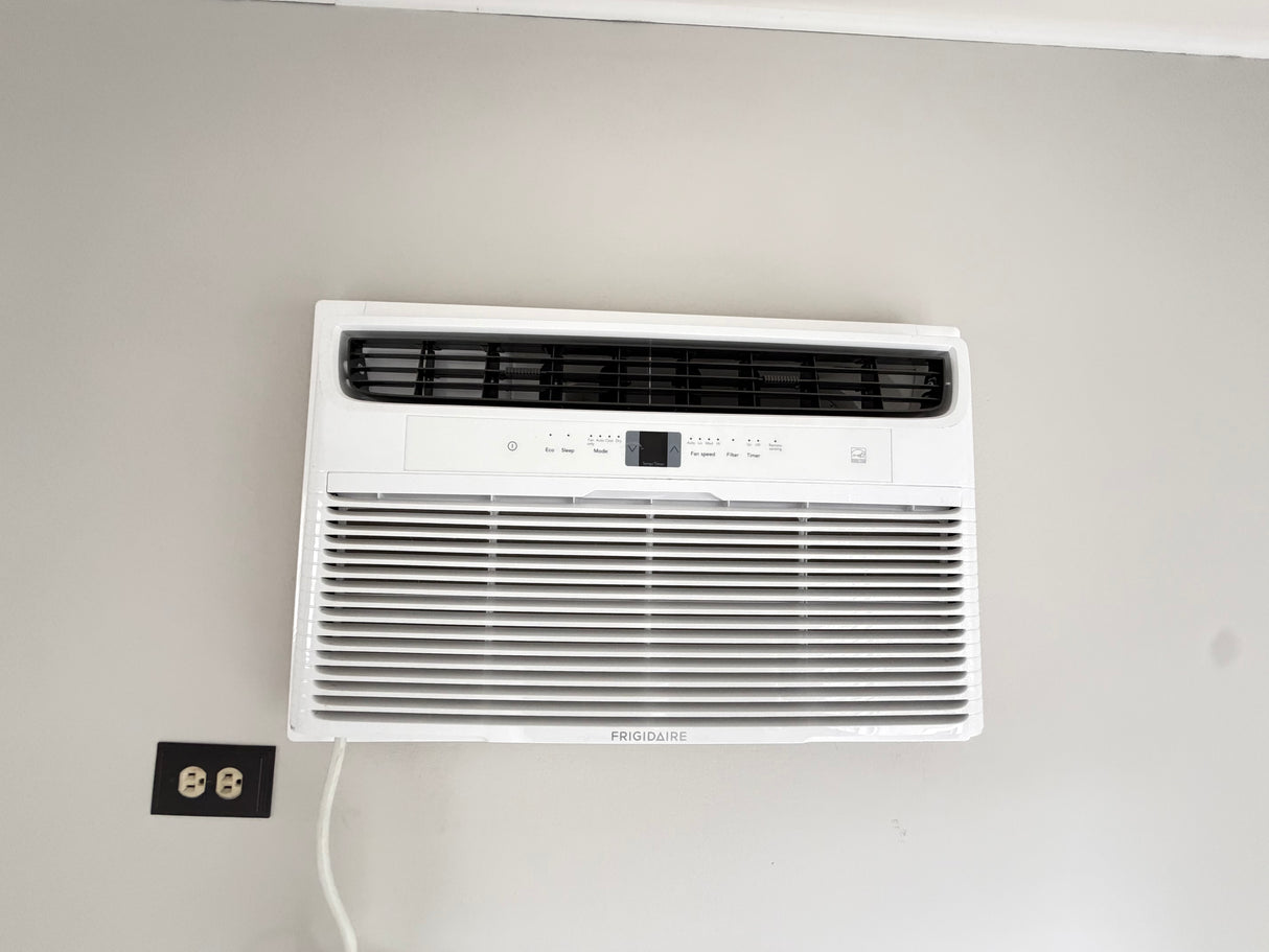 Frigidaire Window Air Conditioner, Energy Star, Remote, White