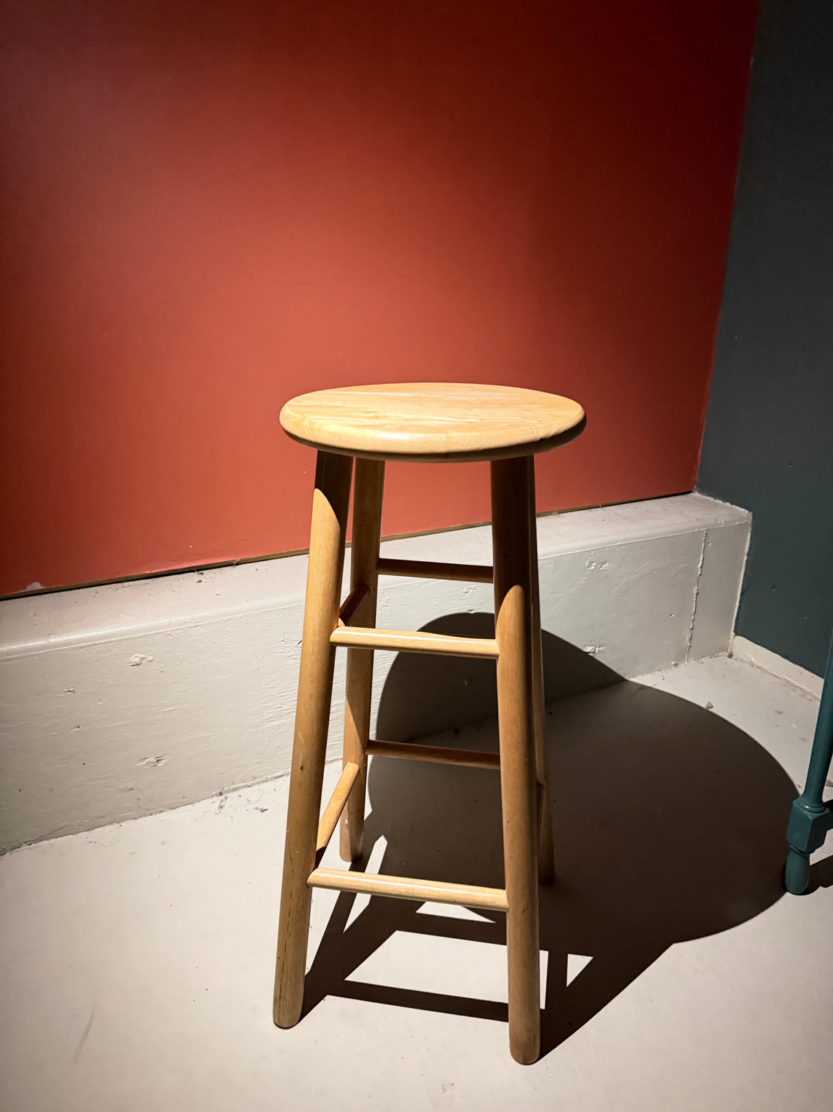 Wooden Backless Bar Stool, Natural Finish, ~29" Counter Height