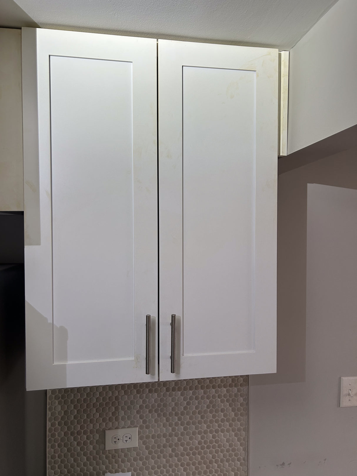 White Shaker Upper Cabinets - Kitchen