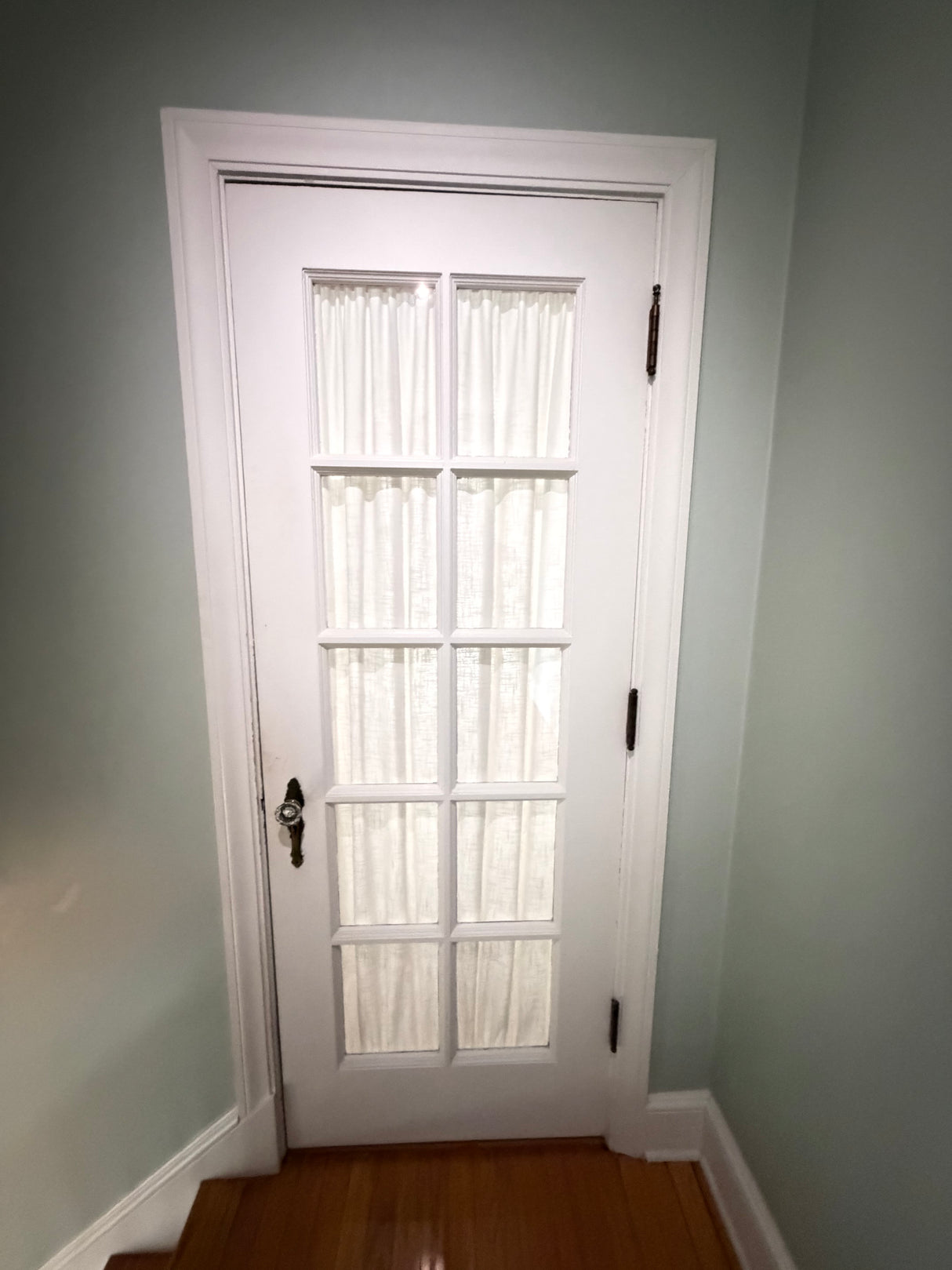 Vintage 10-Lite French Interior Door, Prehung w/ Jamb, Glass Knob