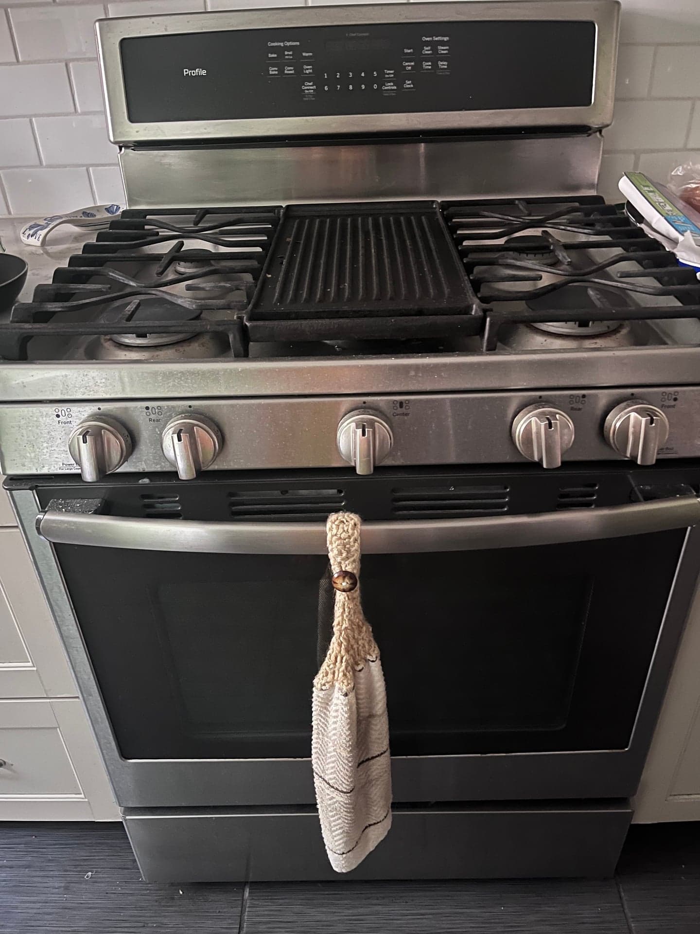 GE Profile 30" 5-Burner Gas Range with Griddle, Stainless, Convection