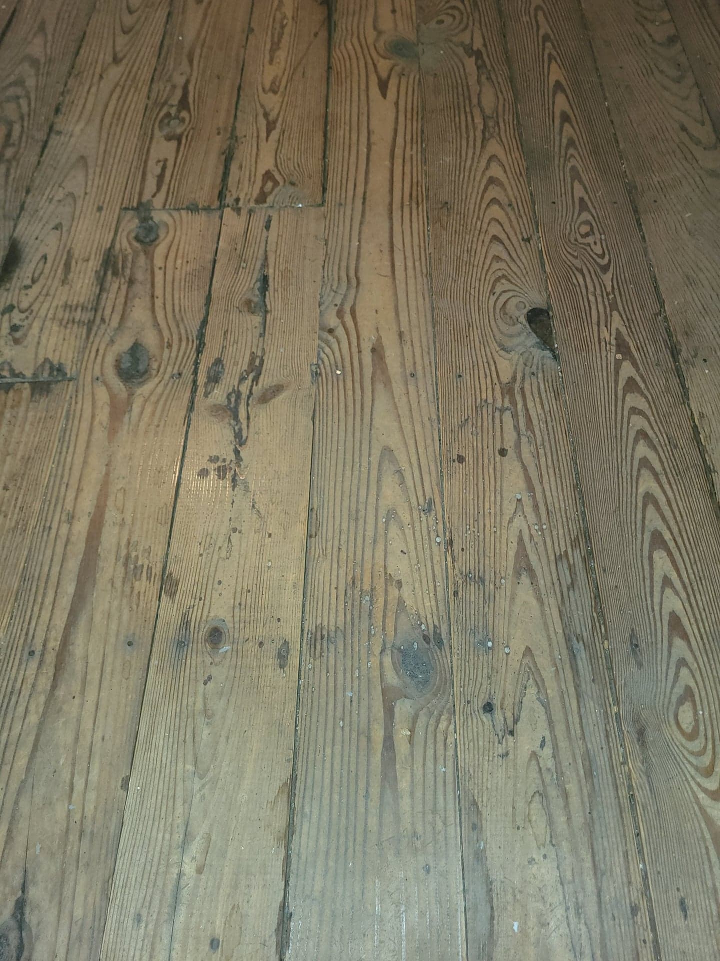Reclaimed Antique Pine Flooring, Narrow Plank Under 4in, 1000+ sqft Salvage