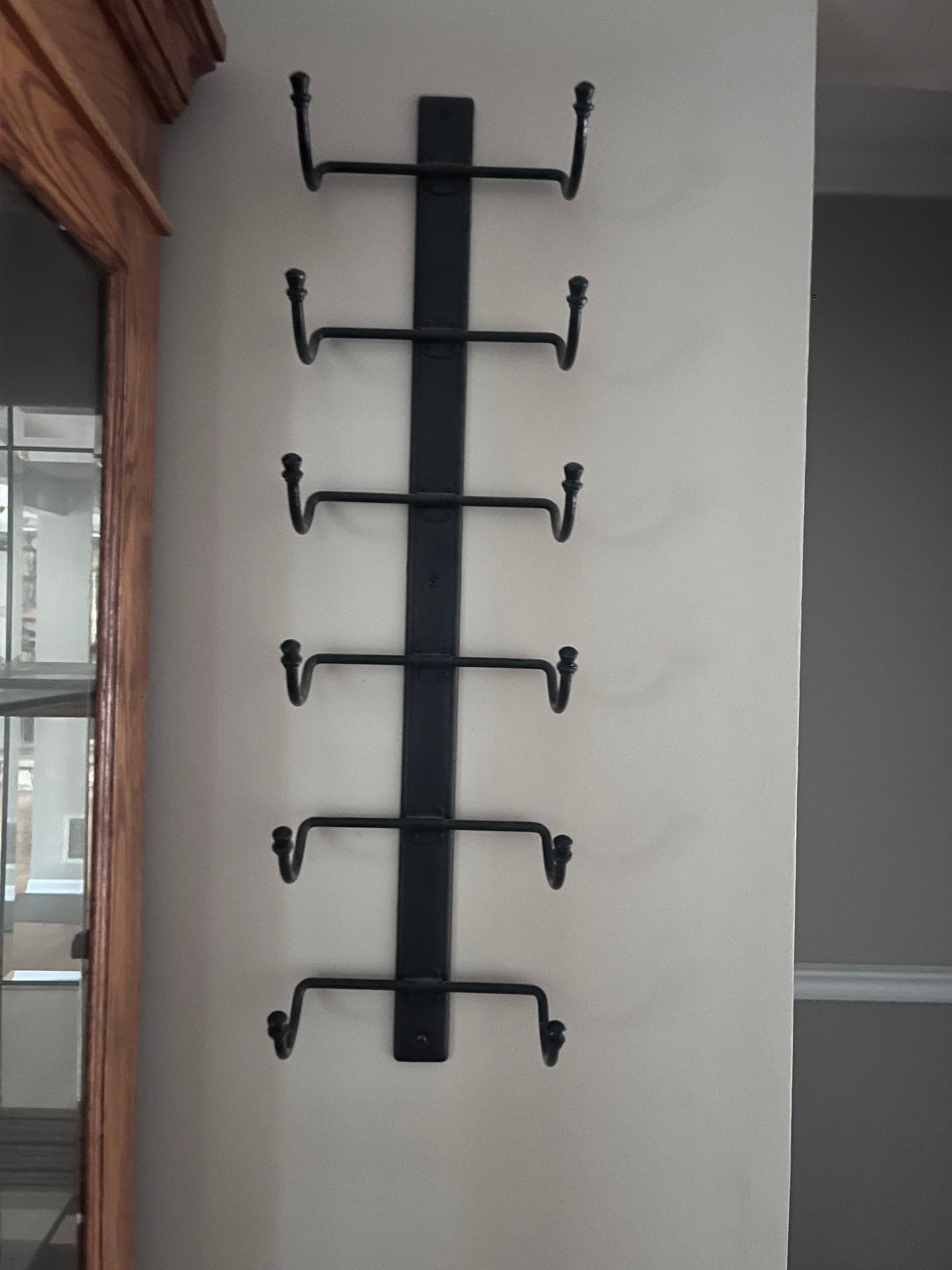 Wrought Iron Wall-Mounted 6-Bottle Horizontal Wine Rack, Black