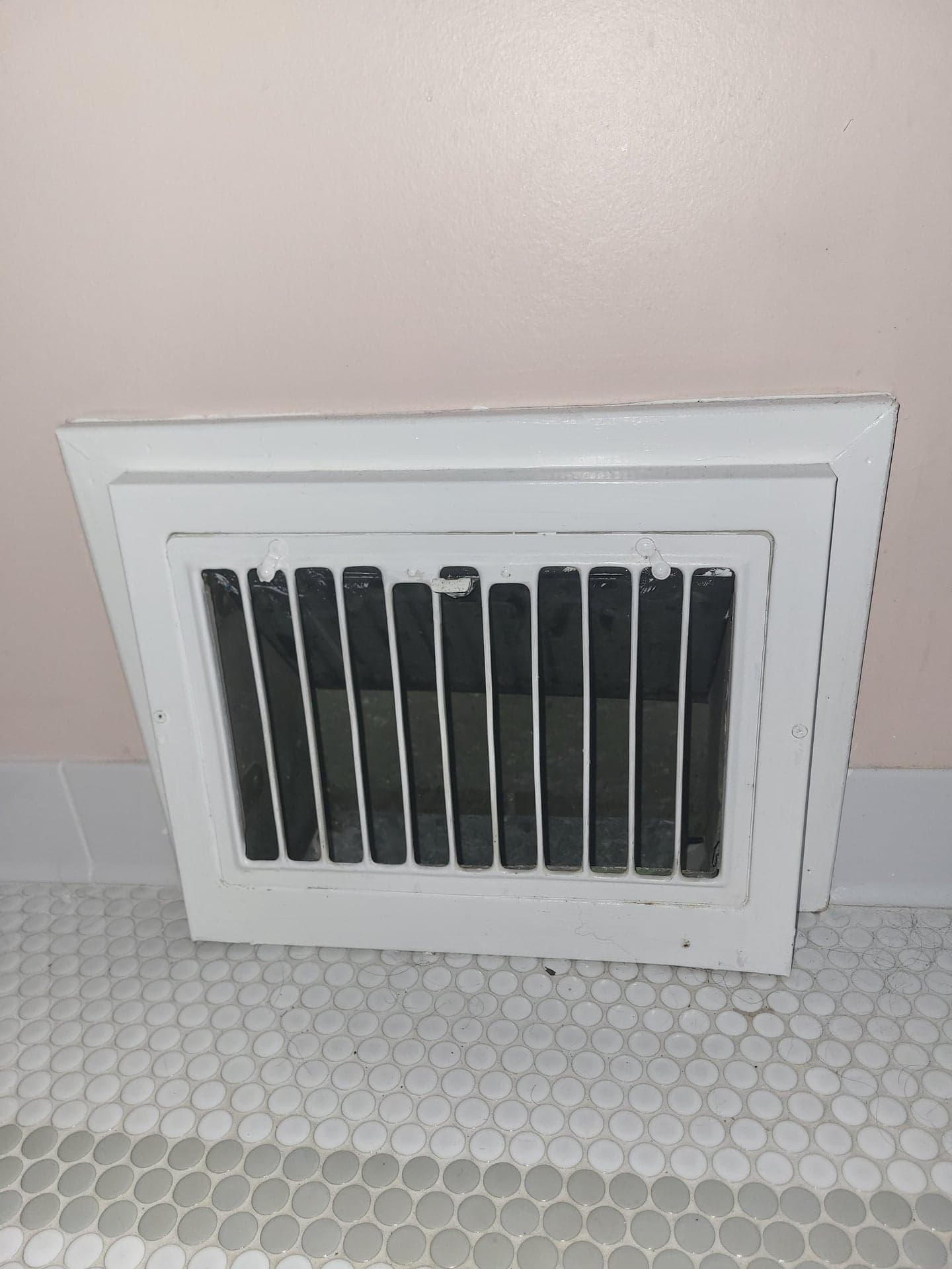White Metal HVAC Wall Register, 15 x 12 in, Adjustable Louvers