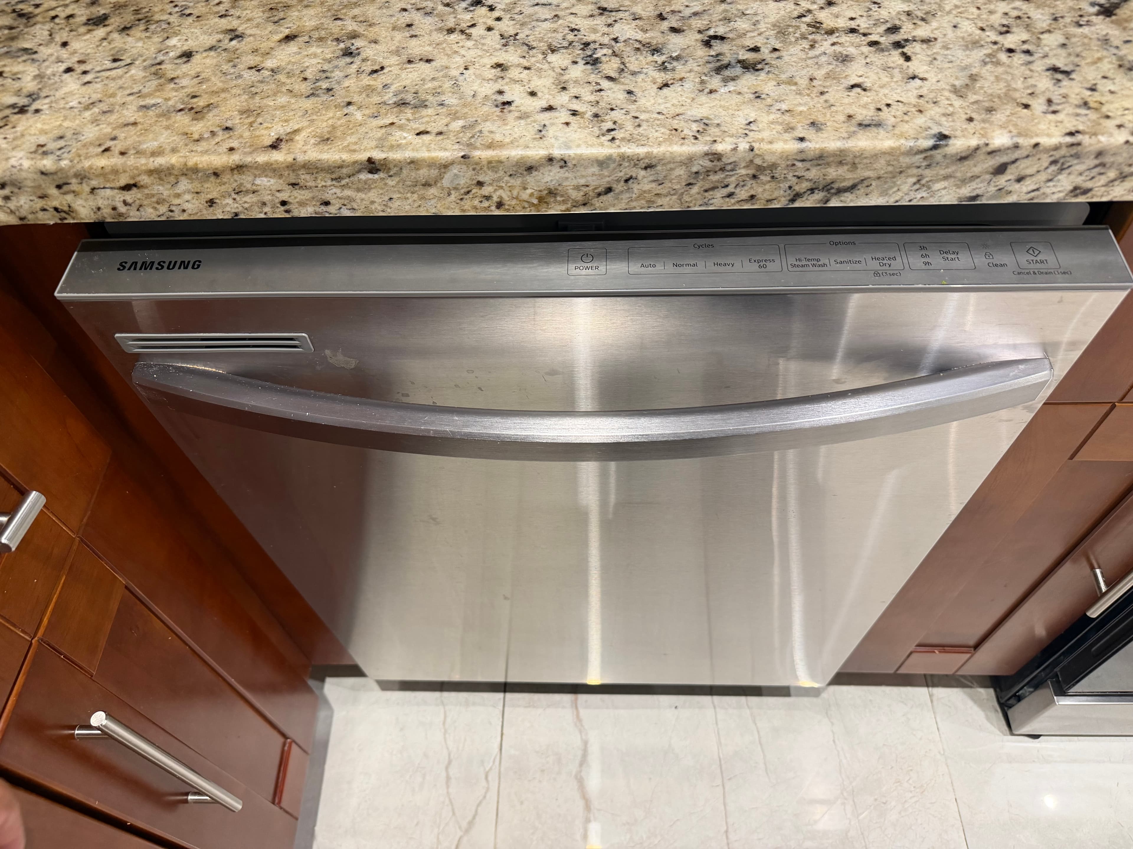 Samsung Stainless Steel Dishwasher – Sanitize & Steam Wash