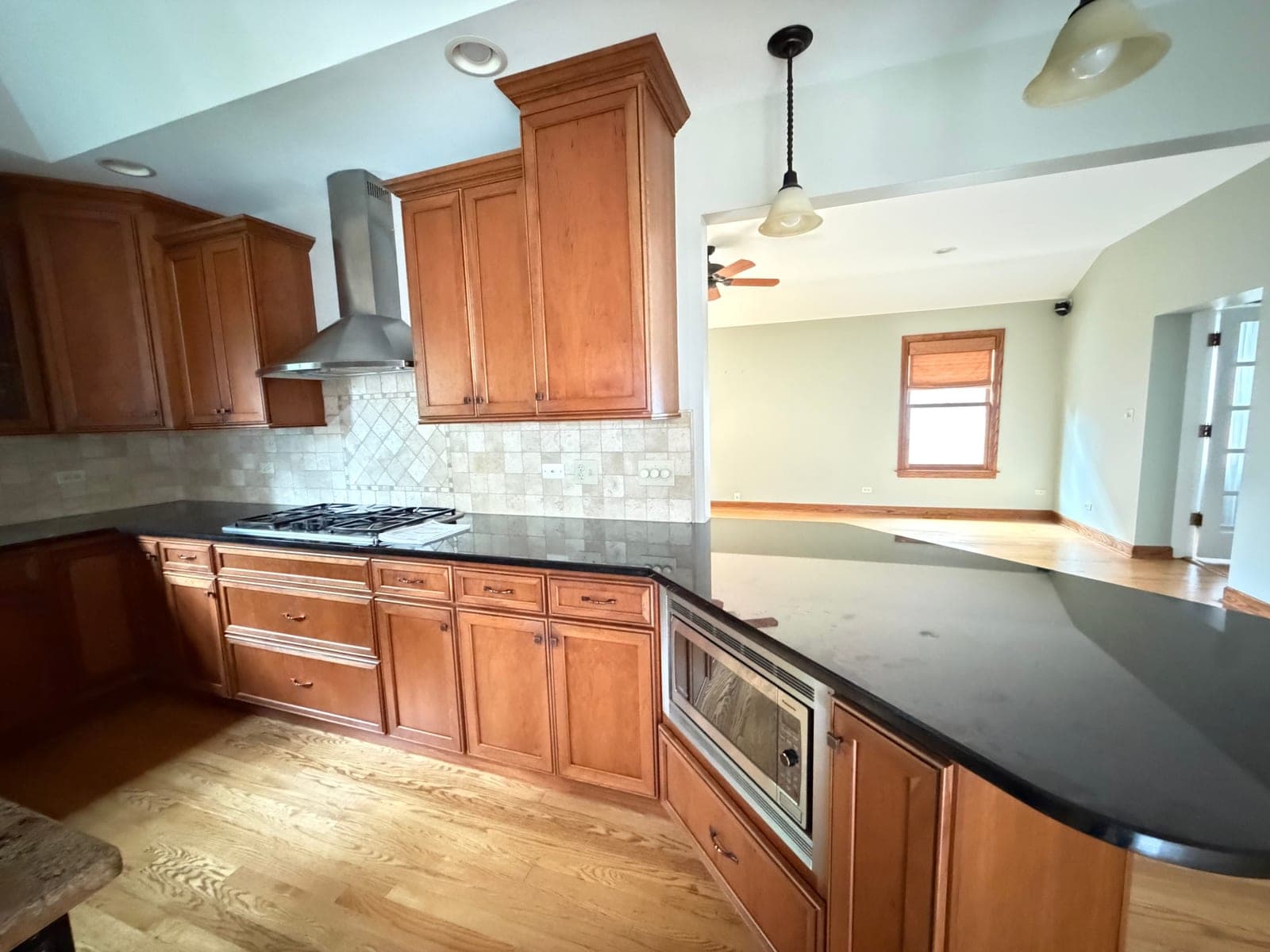 Complete Luxury Kitchen Cabinet & Granite Countertop Set – Includes Large Island