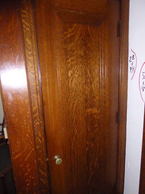 28" Tiger Oak Miracle Door with Hardware