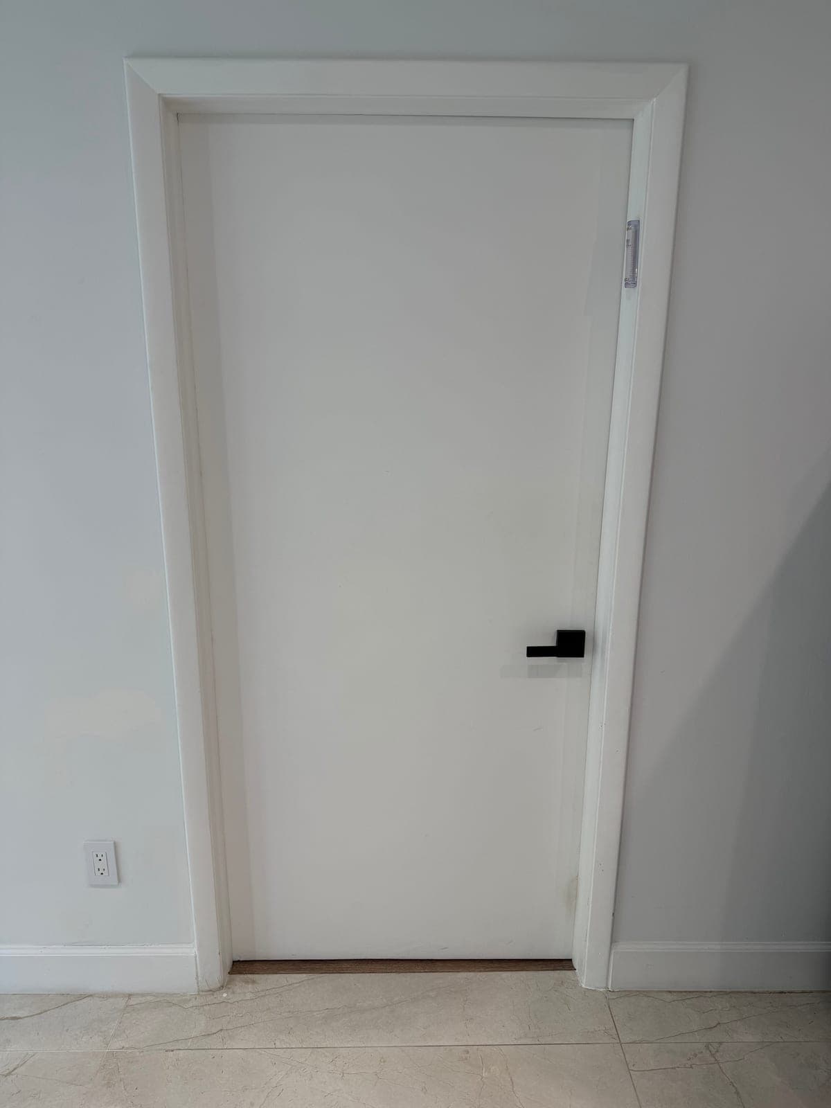 Modern Interior White Flush Doors with Matte Black Hardware – Qty 8 available