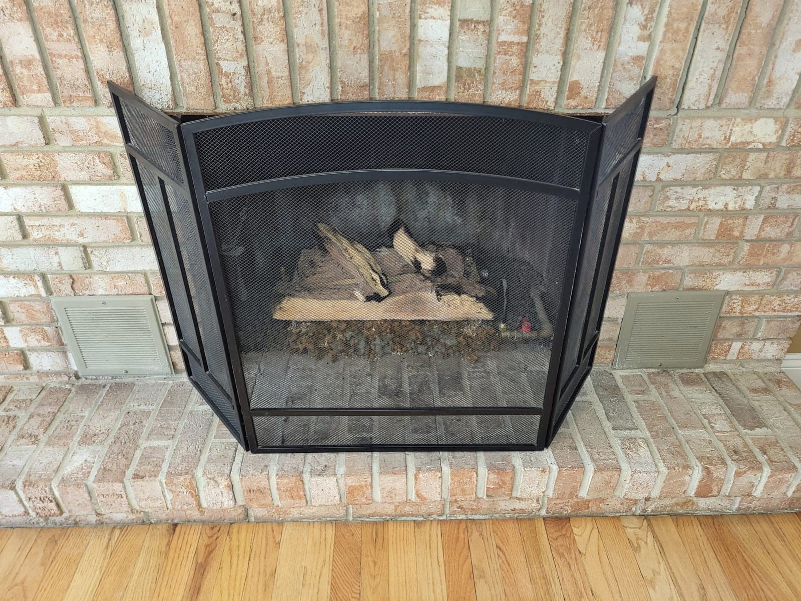 Fireplace gas/logs insert