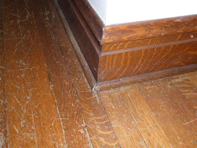 7" Tiger Oak Baseboard