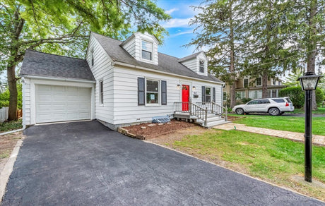 Barrington, IL - Residential Home