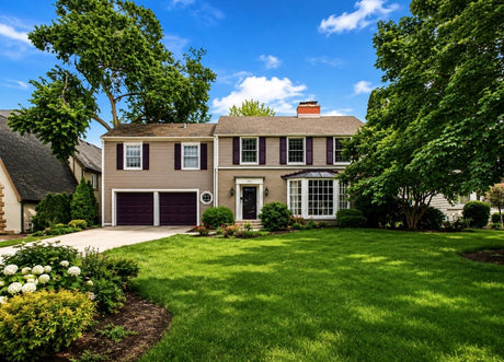 Elmhurst, IL - 2-Story Residential Home