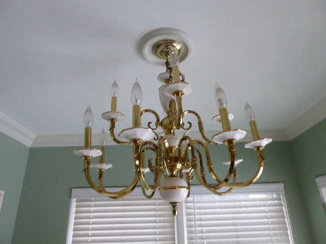 24" Colonial Style Chandelier