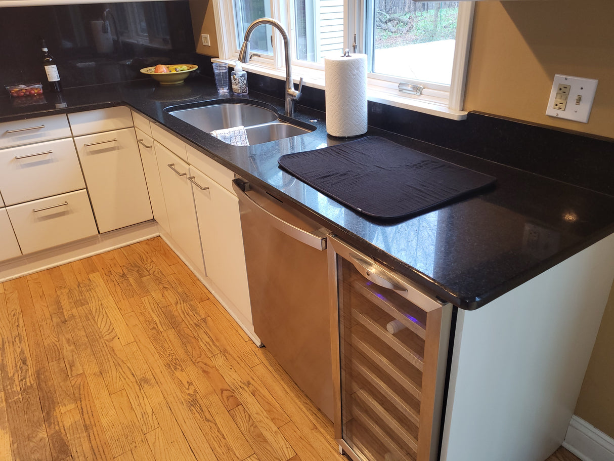 15" wine refrigerator - Danby