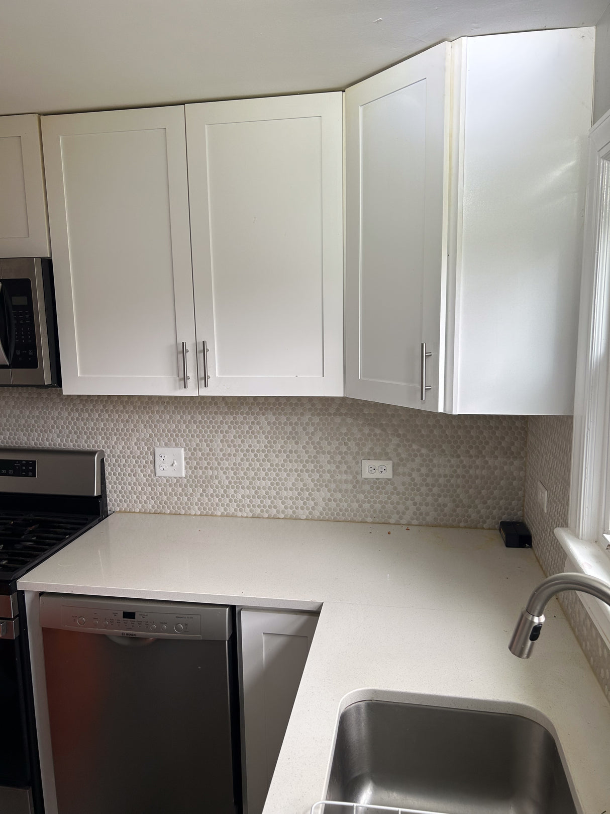 White Quartz Countertop