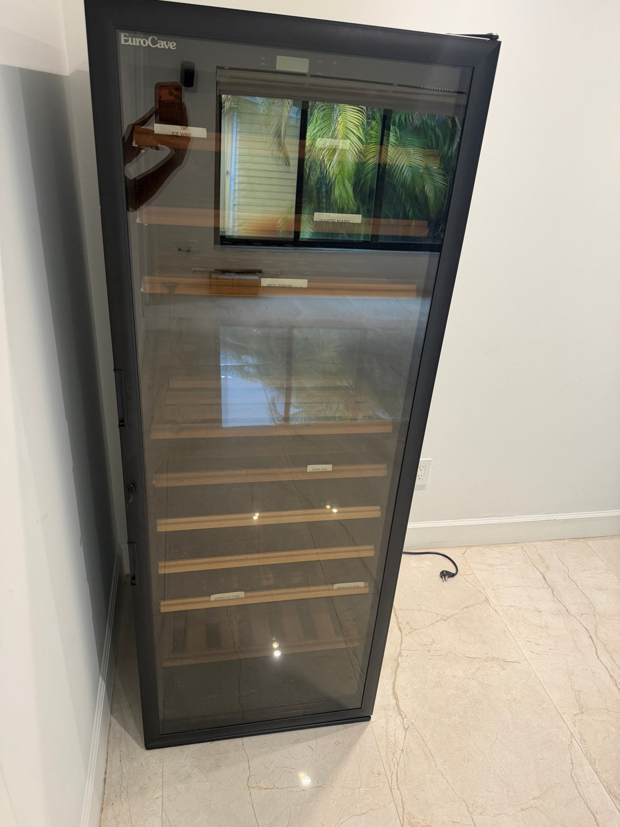 Luxury EuroCave Wine Refrigerator / Wine Cellar Cabinet