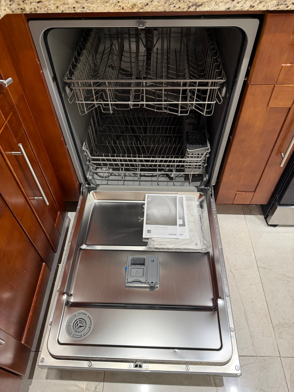 Fully Renovated Kitchen Appliance & Cabinet Bundle