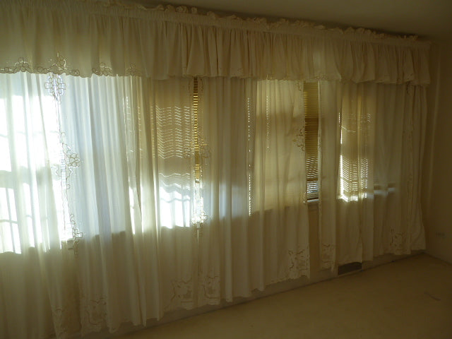 14' Drapes & Hardware - Set 1