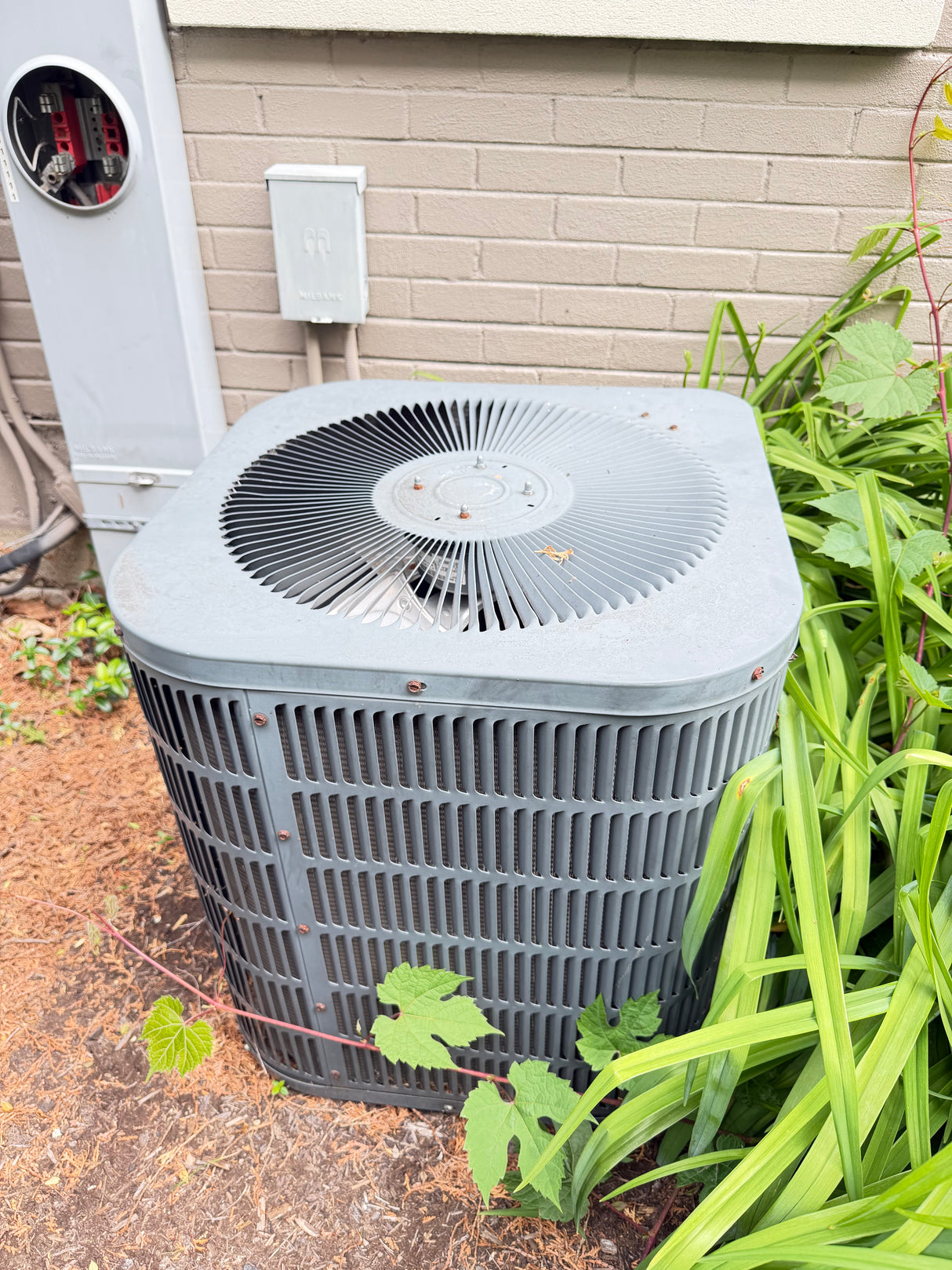 Goodman-Style AC Condenser Unit, ~3 Ton, Outdoor Used