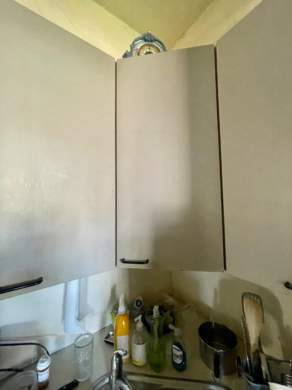 Kitchen Cabinets, Countertop, Sink, Faucet to fit 8' x 10' Space
