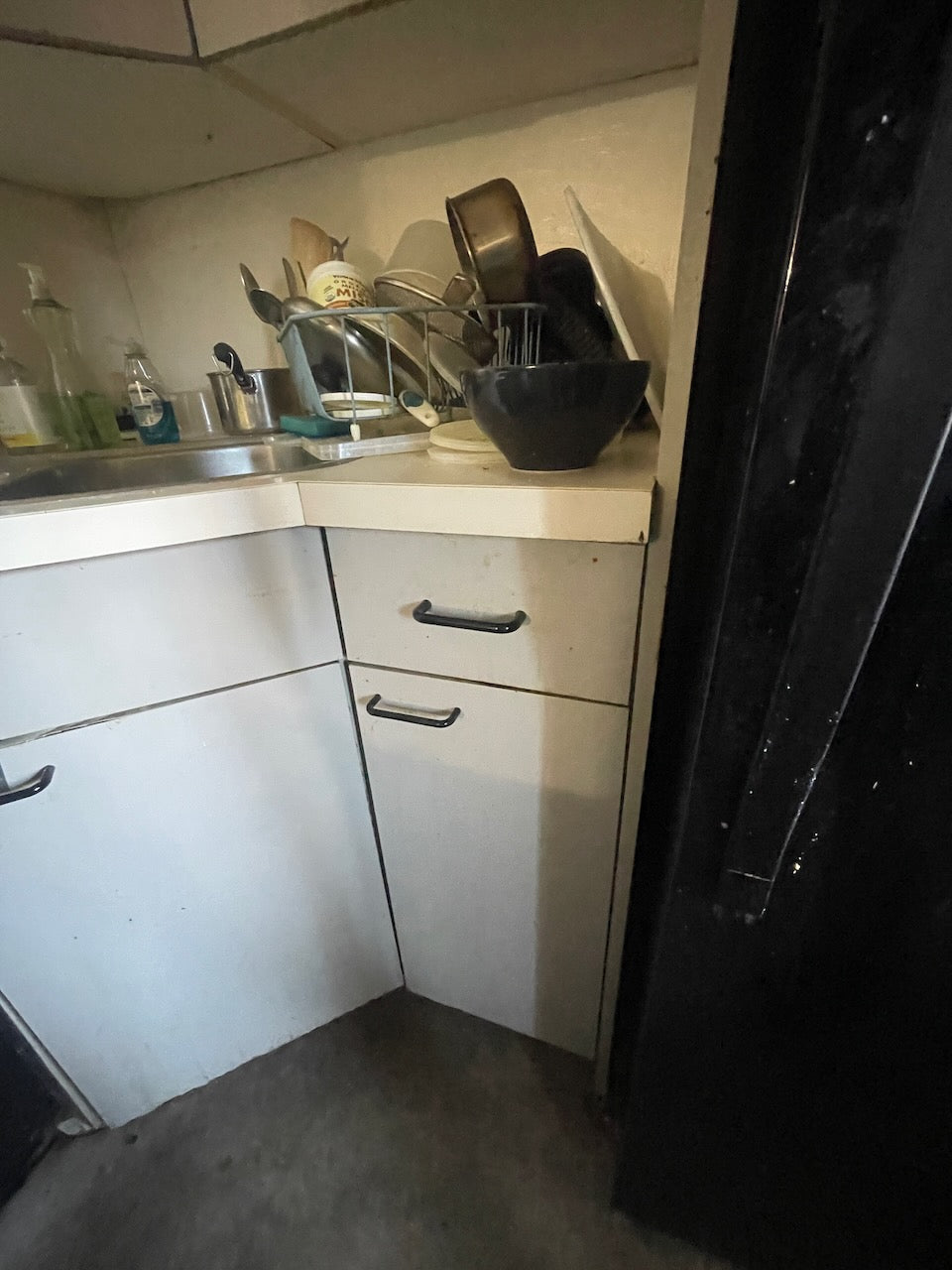 Kitchen Cabinets, Countertop, Sink, Faucet to fit 8' x 10' Space