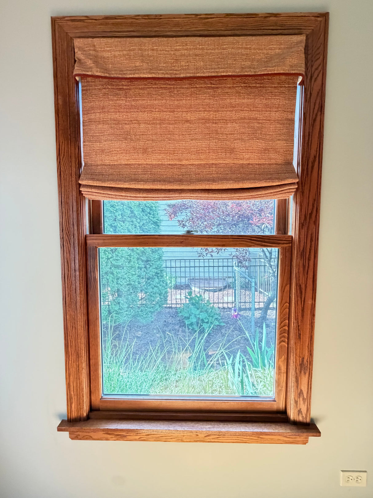 Bundle of 4 Wood Interior Windows with Custom Roman Shades